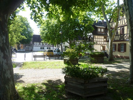 Unterliederbach Marktplatz