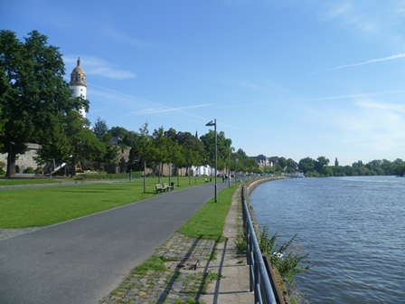 Mainufer in Hchst